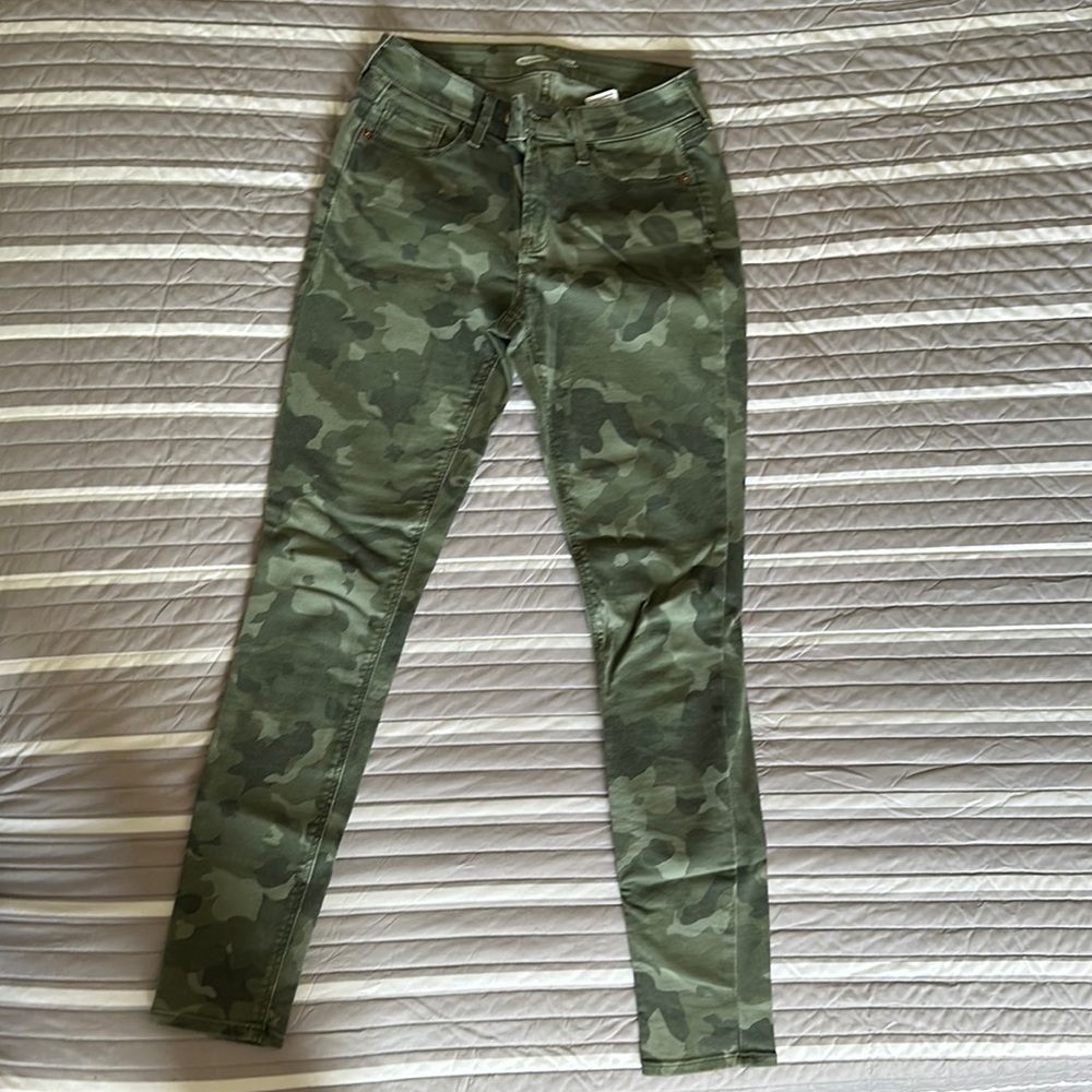 Old Navy Rockstar Super Skinny Mid-Rise Jeggings
